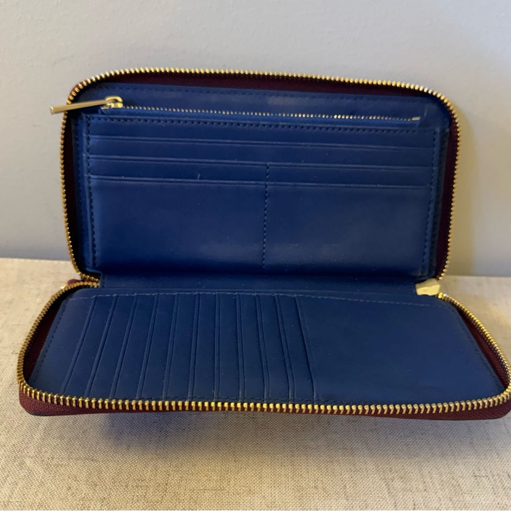 Tory Burch Burgundy Robinson Wristlet Wallet - Picture 4 of 10